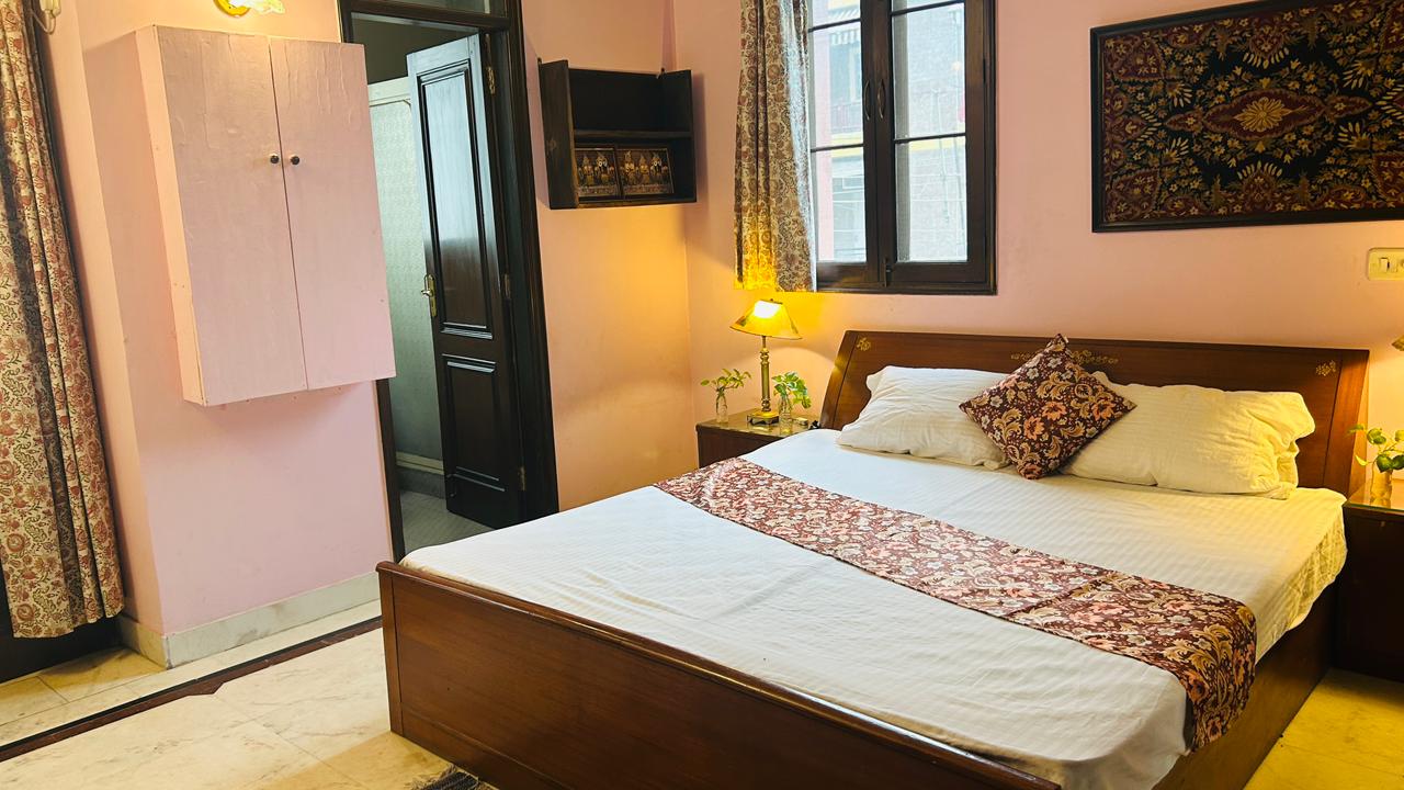 Air-Conditioned Homestay Rooms